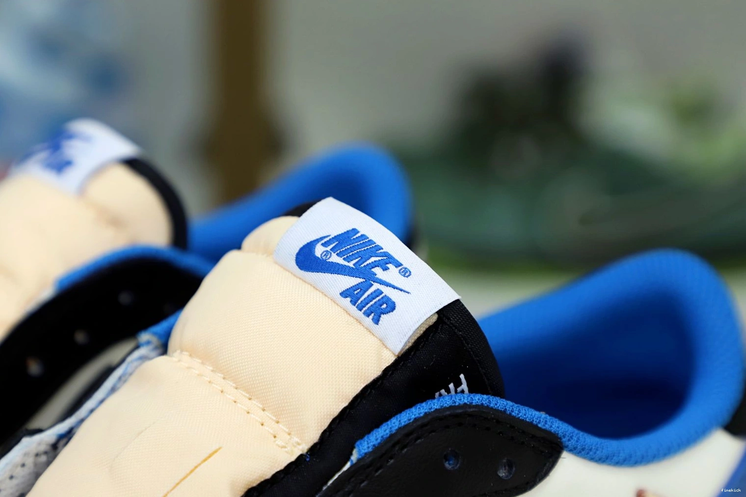 SCOTT 1 AIR FRAGMENT X JORDAN TRAVIS LOW DESIGN X 0311